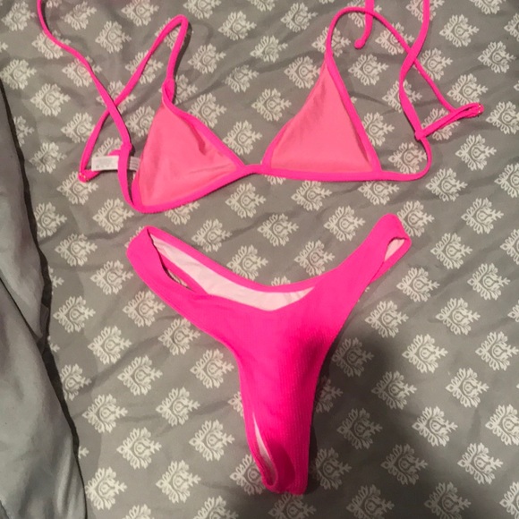 Bathing suit - Picture 2 of 2